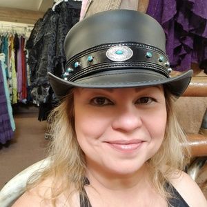 Meet your Posher, Sherry